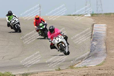 media/Apr-18-2022-Fun Track Dayz (Mon) [[c0fe044e02]]/Mock Race/2pm (Outside Grapevine)/